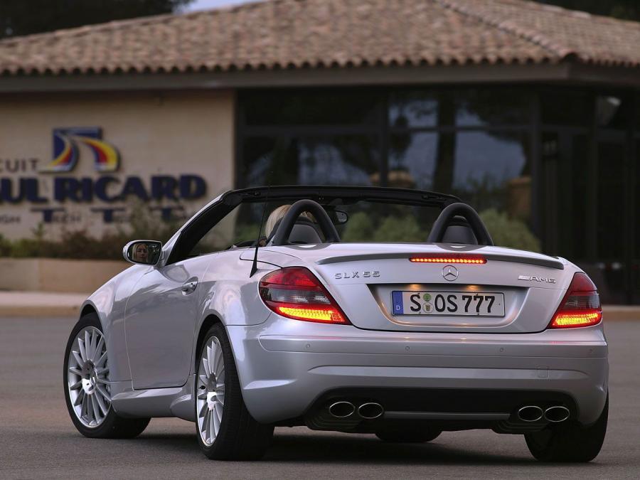 Mercedes-Benz SLK55 AMG 2004 года  (фото 27 из 30)